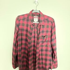 American Eagle Outfitters Pink and Gray Checkered Shirt